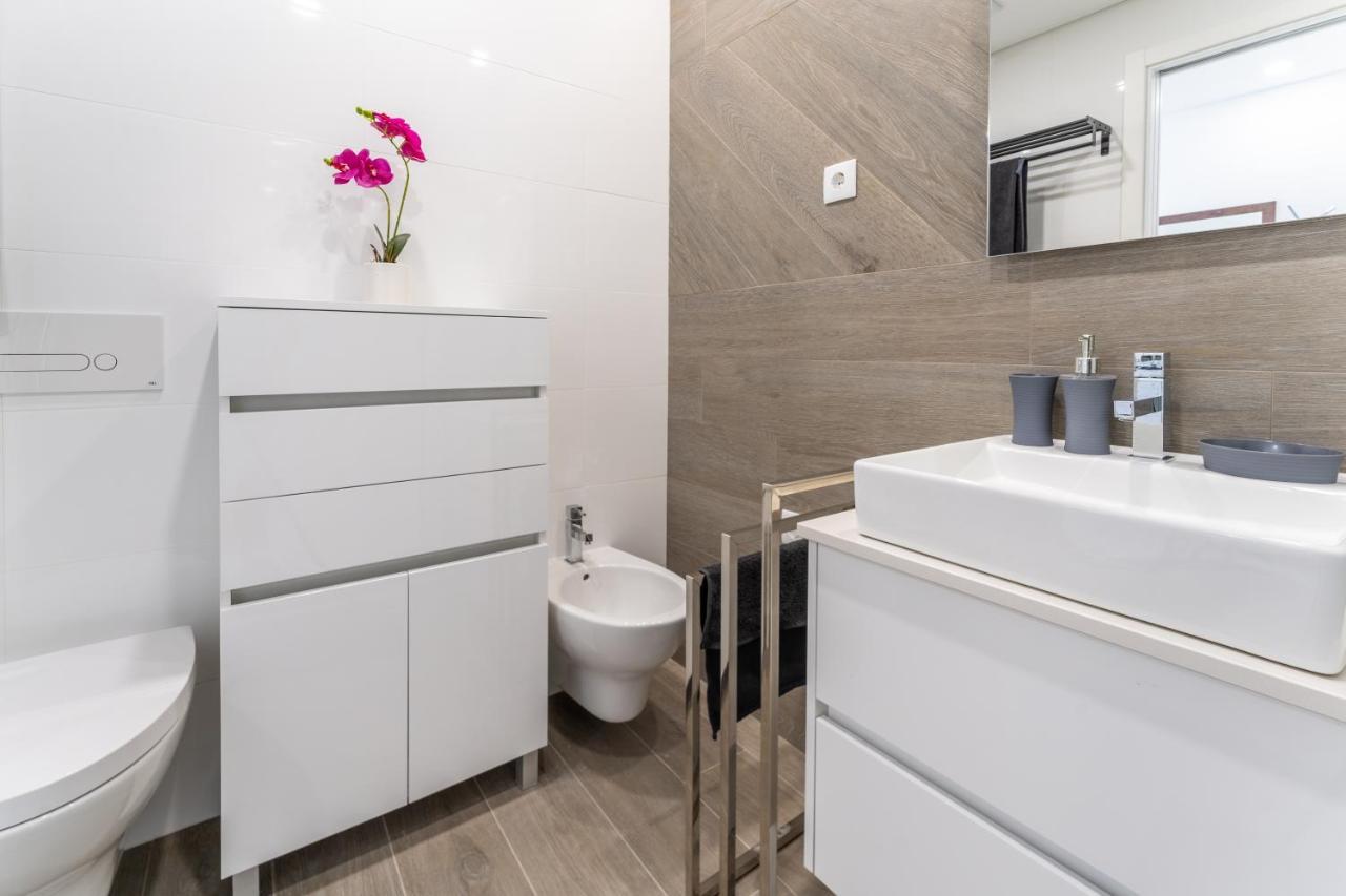 T2 Freedom Apartment
